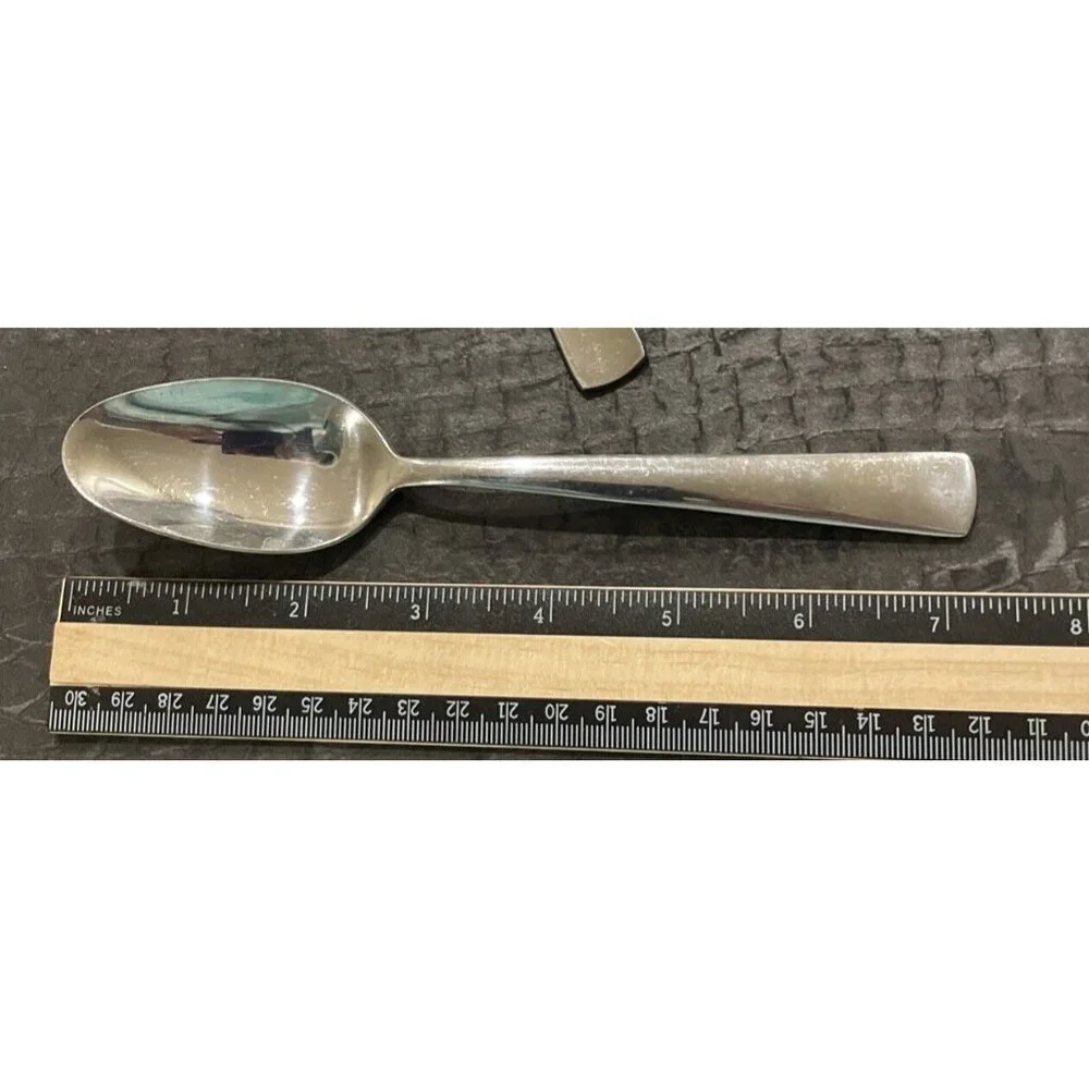 Oneida Stainless Steel‎ Set Of 4 Tablespoons Spoon Square Bottom